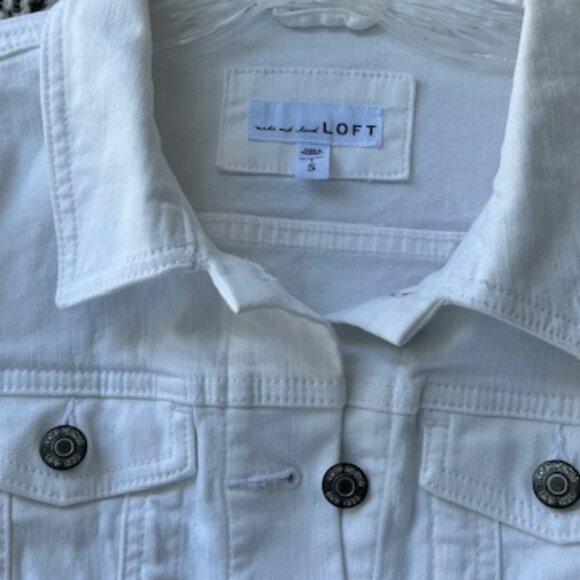 LOFT White Short Waisted Button Front Denim Jacket - Picture 4 of 11